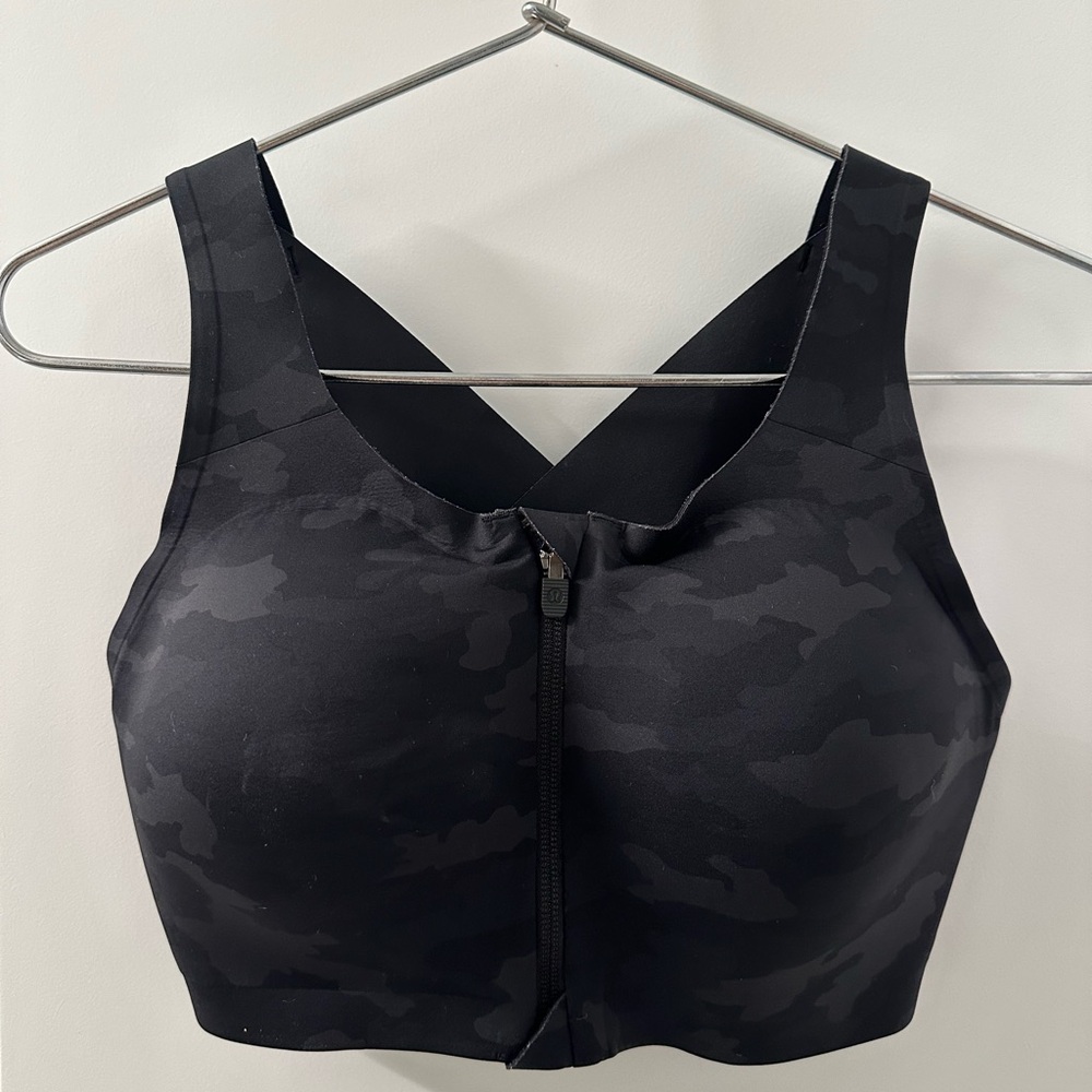 Lululemon Enlite Bra Zip Front High Support Black Camo Sports Bra 34D